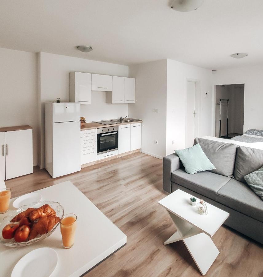 Studio Apartment Sanya #2 Ljubljana Extérieur photo